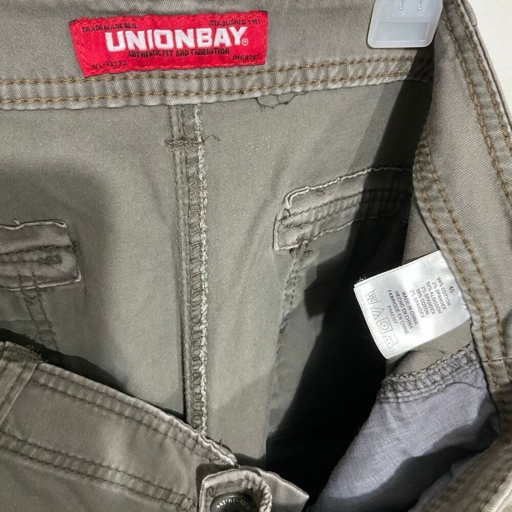 Unionbay men’s cargo shorts classic style size 40 - Picture 3 of 5